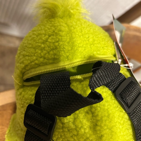 Grinch Plush Backpack NWT - Picture 6 of 8